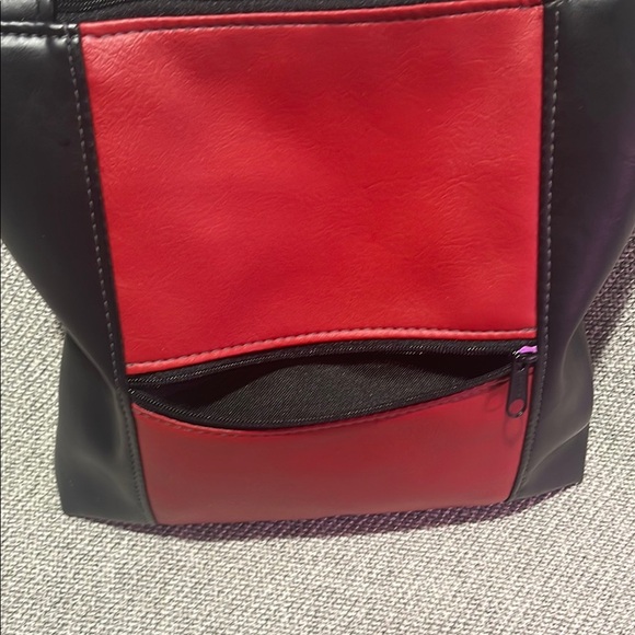 Red and Black Shoulder Bag - Picture 3 of 15